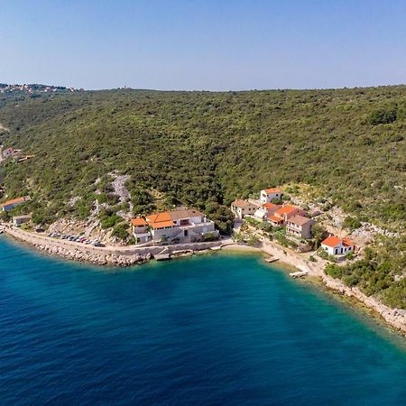 Apartments Linda Sestrunj Экстерьер фото